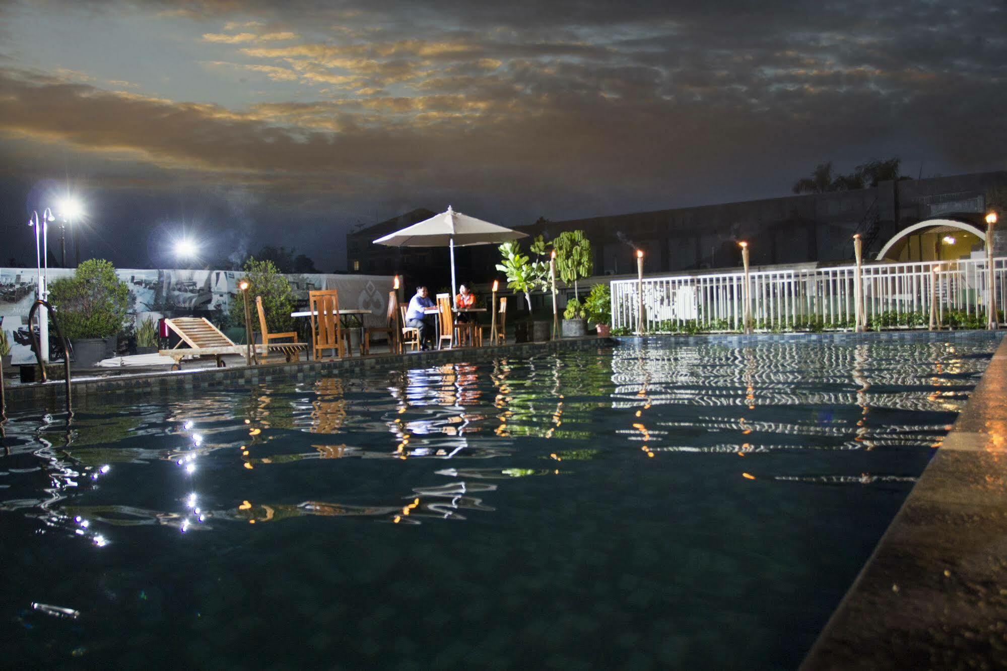 Gowongan Inn Yogyakarta Exterior foto